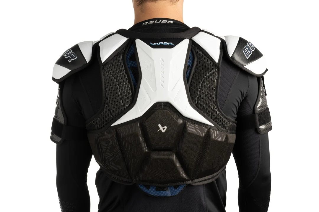 Bauer Intermediate Vapor FLYLITE Hockey Player Shoulder Pads - Image 2