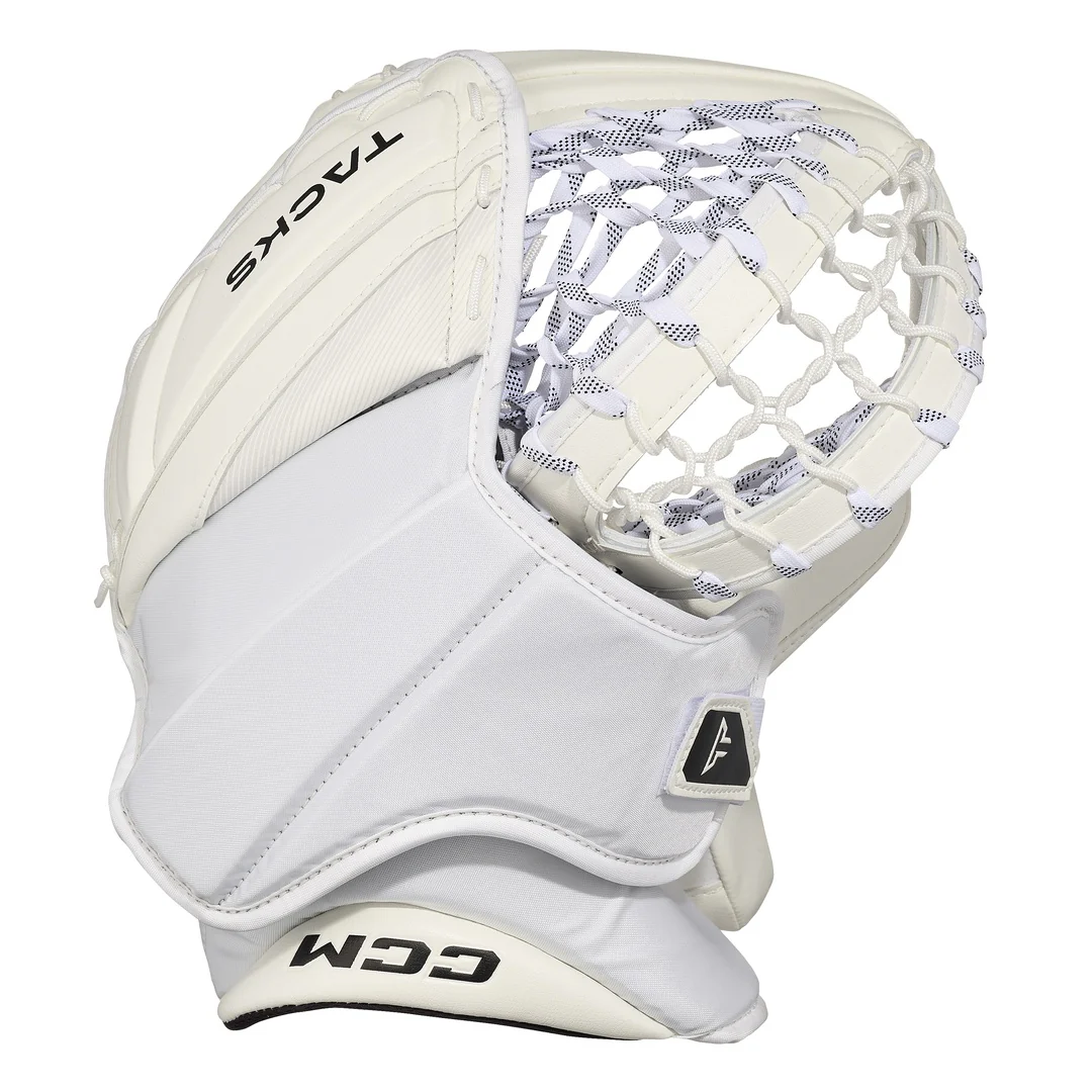 CCM Intermediate Tacks Hockey Goalie Trapper - Image 2