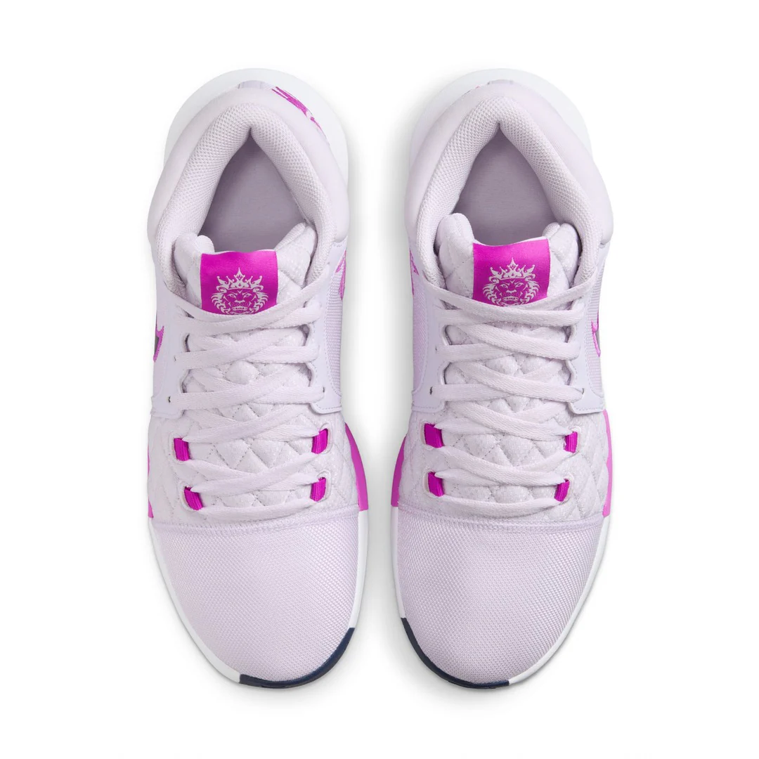 Nike Senior LeBron Witness 8 Basketball Shoes - Image 9