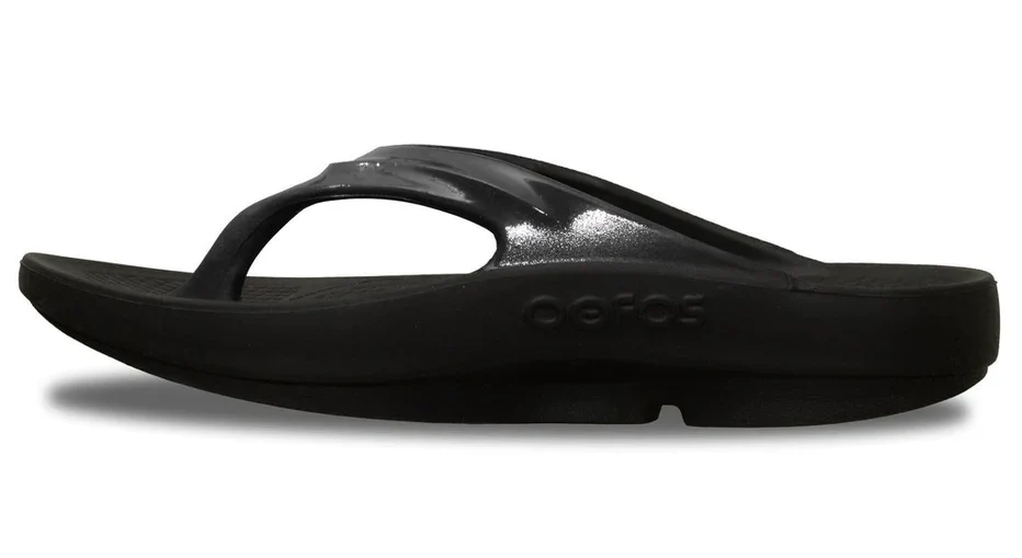 OOFOS Women's OOlala Thong Sandals - Image 14