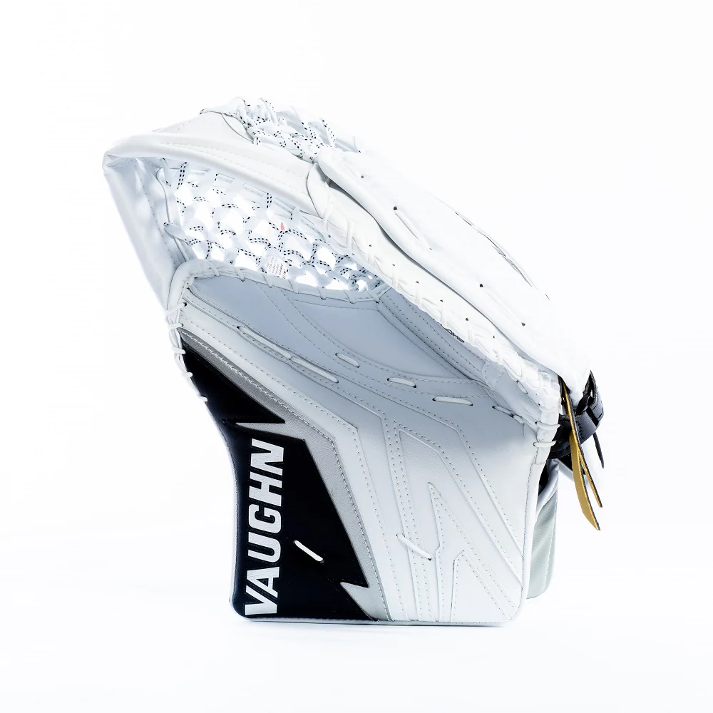 Vaughn Senior SLR4 Pro Carbon Hockey Goalie Trapper - Image 2